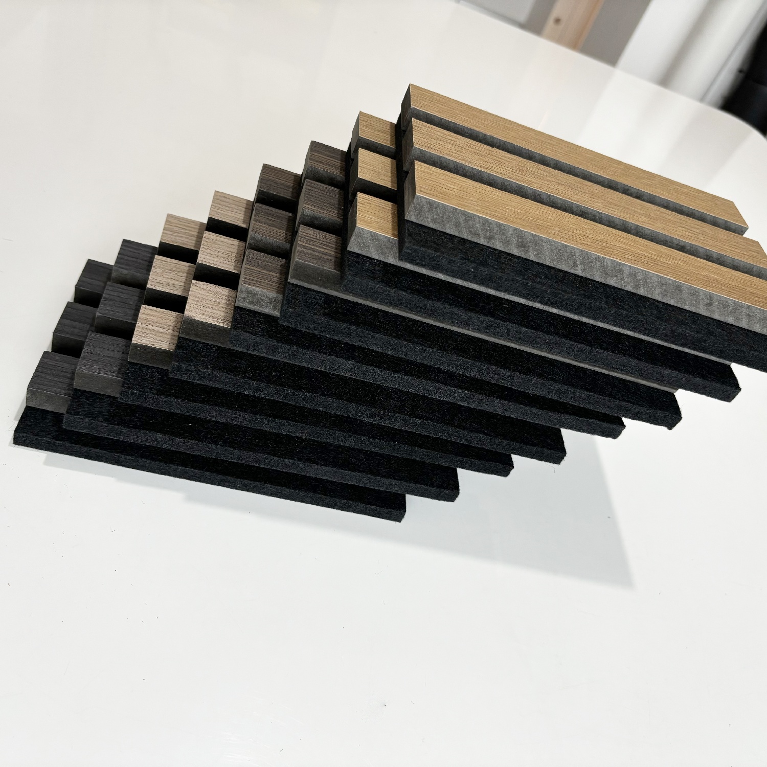 木條聚酯纖維格栅牆闆